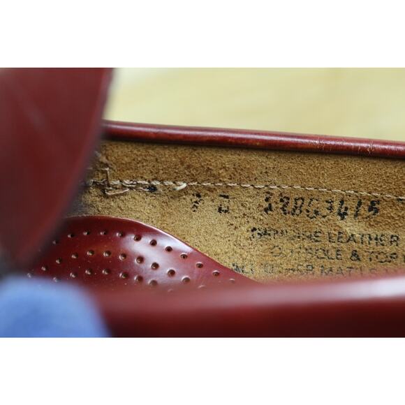 GH Bass Weejuns Mens 9D Red Leather Penny Loafers Logan Slip On Shoes - Picture 6 of 12